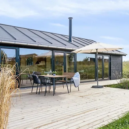 Aatos - 250m From The Sea By Interhome *